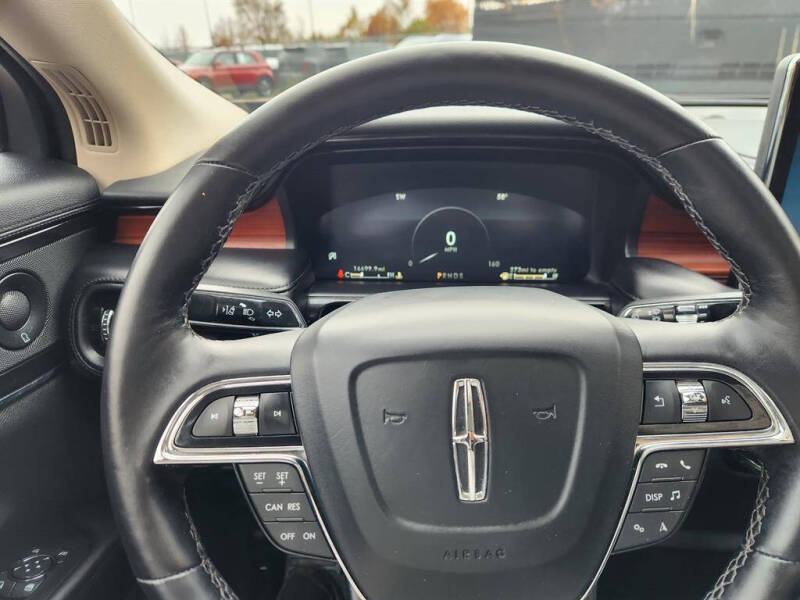 2021 Lincoln Nautilus Reserve