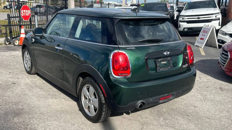 2017 MINI Hardtop 2 Door Cooper