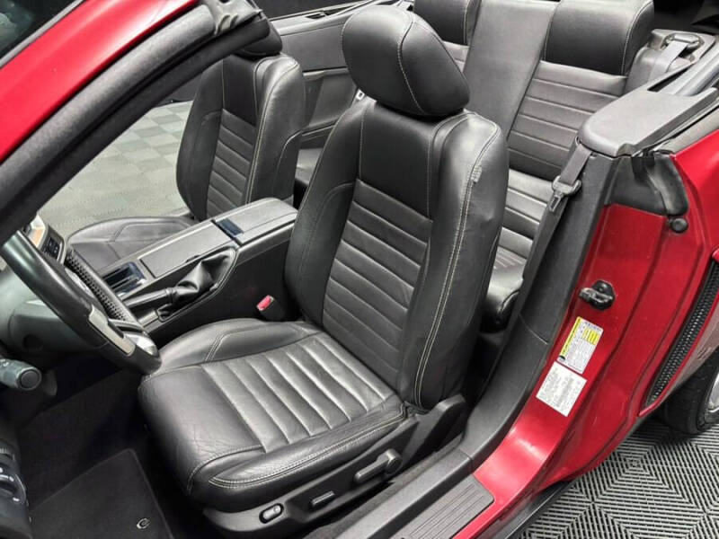 2010 Ford Mustang V6 Premium