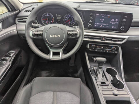 2022 Kia K5