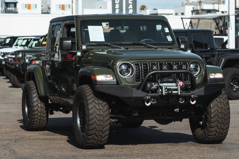 2023 Jeep Gladiator Overland