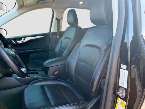 2022 Ford Escape SEL