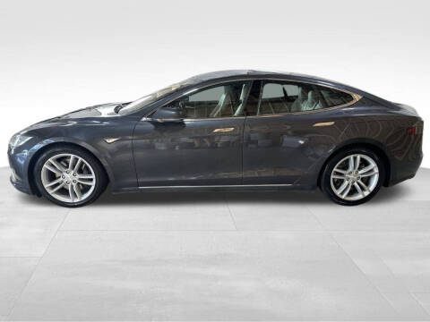 2015 Tesla Model S
