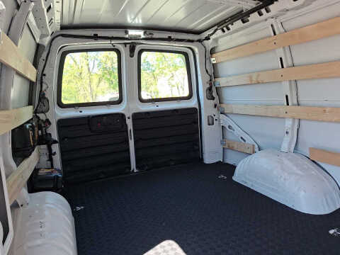 2024 Chevrolet Express 2500