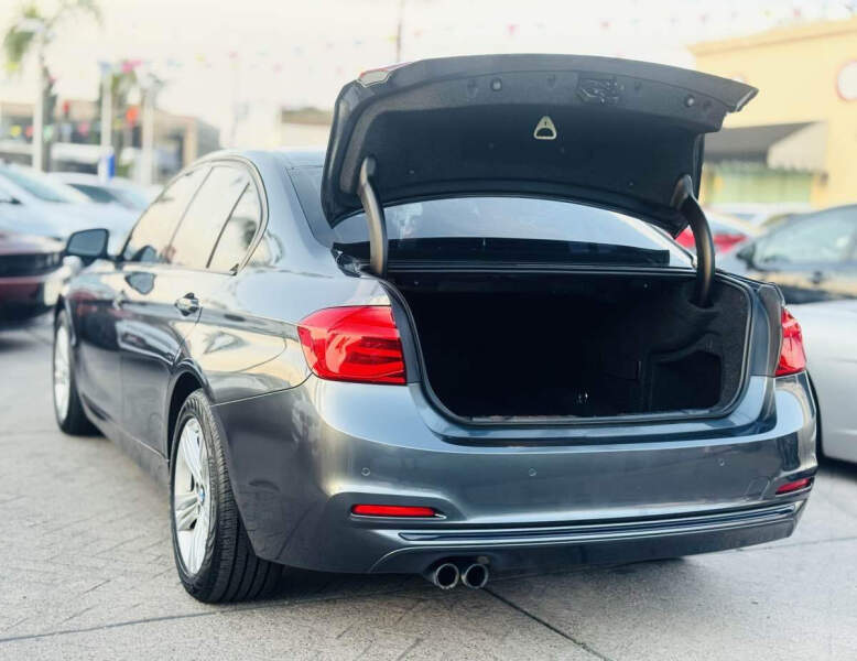 2016 BMW 3 Series 328i