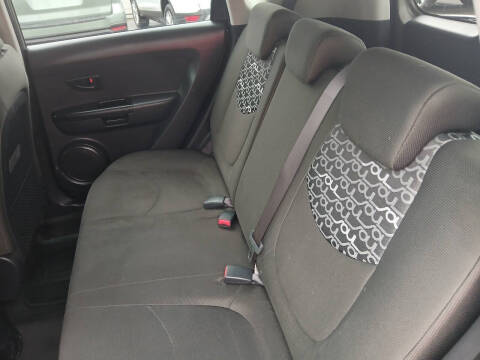 2010 Kia Soul +