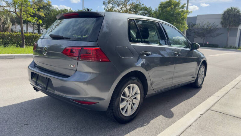 2015 Volkswagen Golf TSI SE