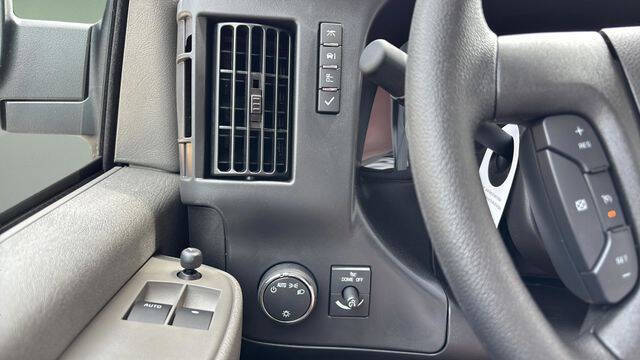 2026 Chevrolet Express 2500