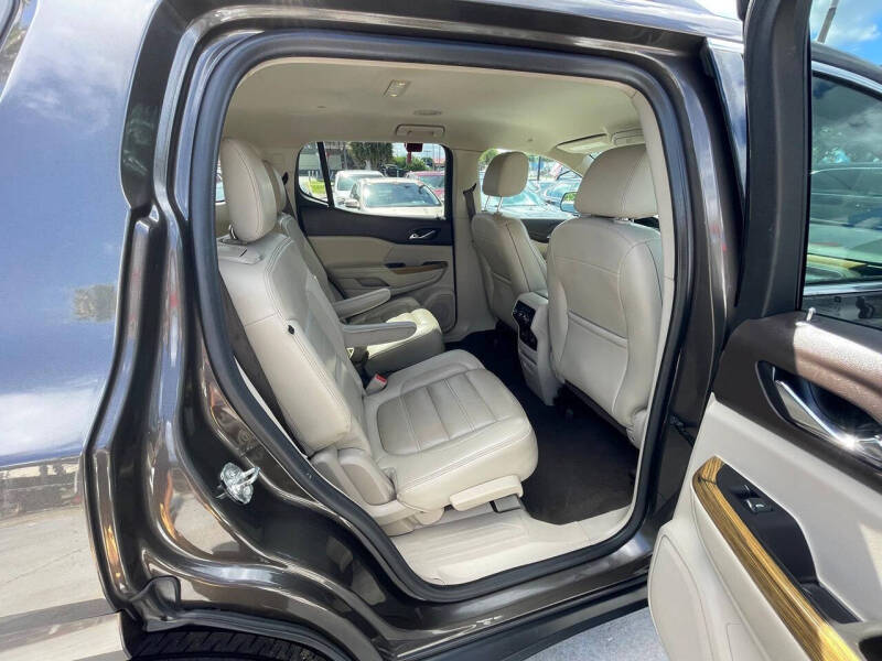 2019 GMC Acadia Denali