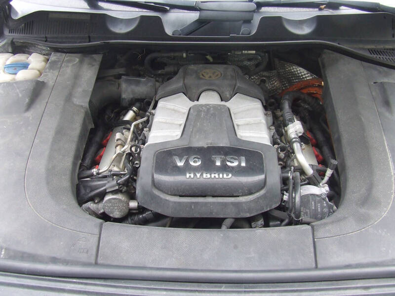 2011 Volkswagen Touareg Hybrid