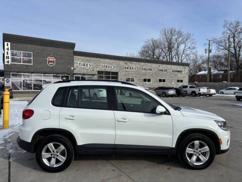 2017 Volkswagen Tiguan 2.0T Limited S 4Motion