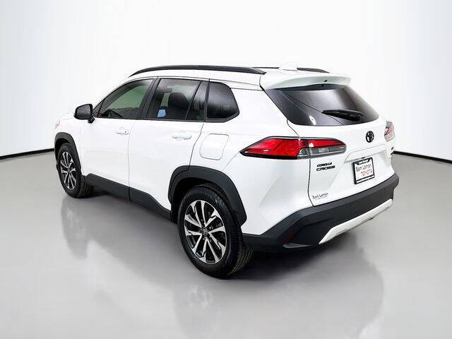 2022 Toyota Corolla Cross XLE