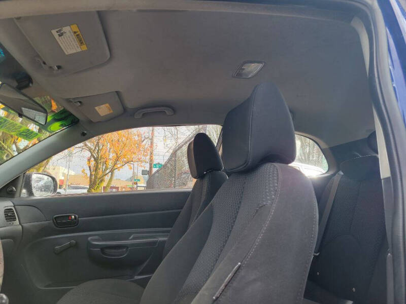 2010 Hyundai Accent Blue