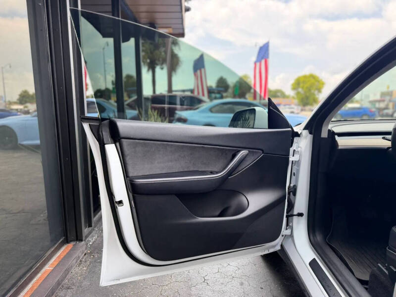2022 Tesla Model Y Long Range