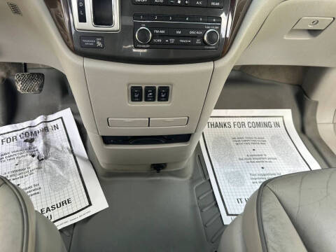 2012 Nissan Quest