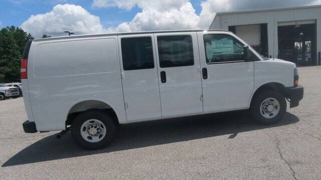 2025 Chevrolet Express 2500