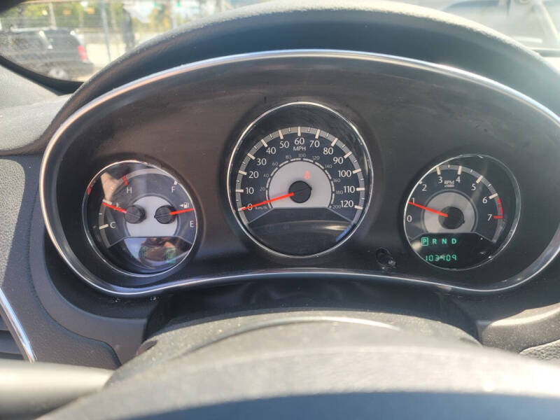 2013 Chrysler 200 Touring