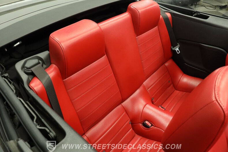 2005 Ford Mustang