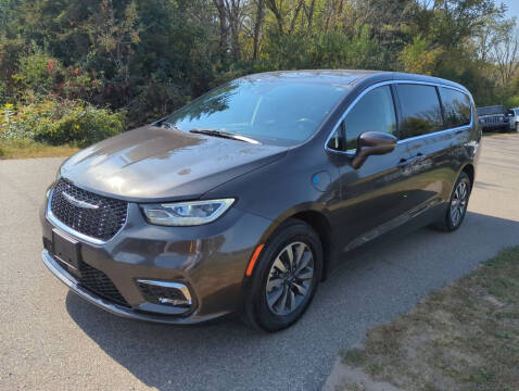 2022 Chrysler Pacifica Hybrid Touring L
