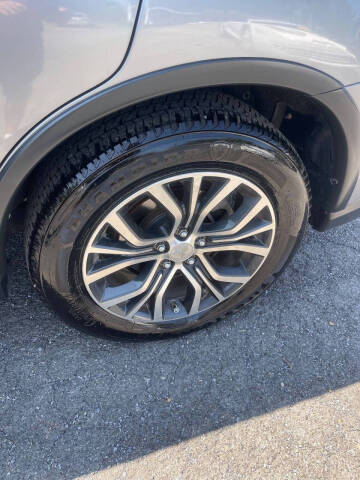 2017 Mitsubishi Outlander ES