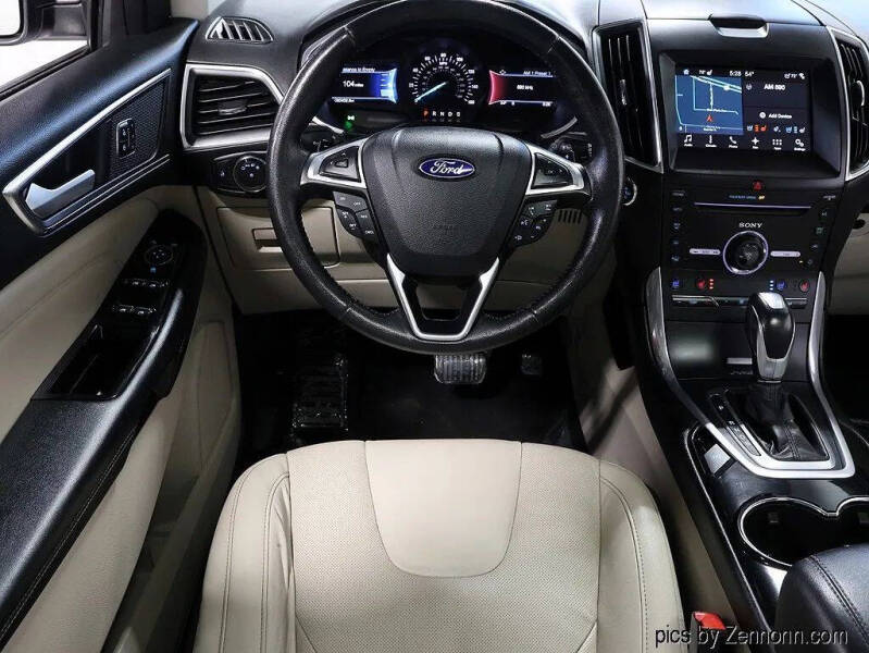 2016 Ford Edge Titanium