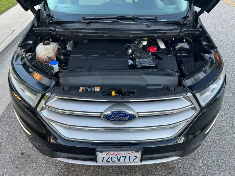 2017 Ford Edge Titanium