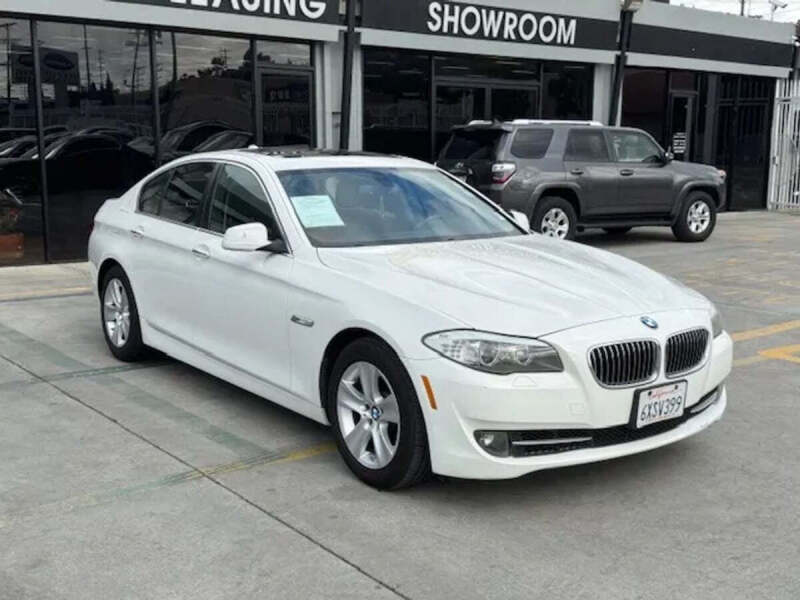 2013 BMW 5 Series 528i