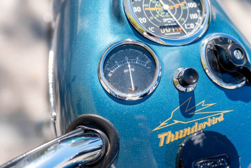 1952 Triumph Thunderbird