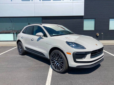 2025 Porsche Macan