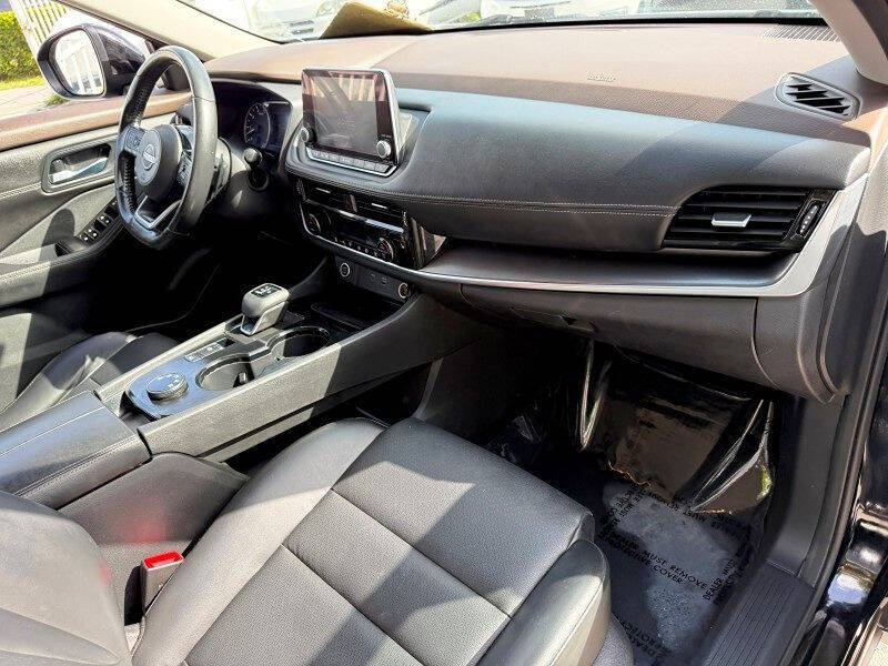 2022 Nissan Rogue SV