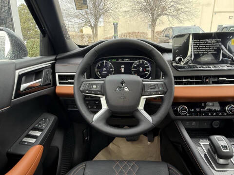 2025 Mitsubishi Outlander PHEV