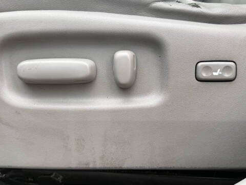 2013 Toyota Highlander SE