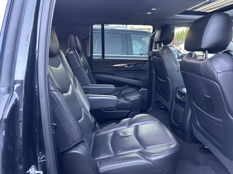 2020 Cadillac Escalade ESV Luxury