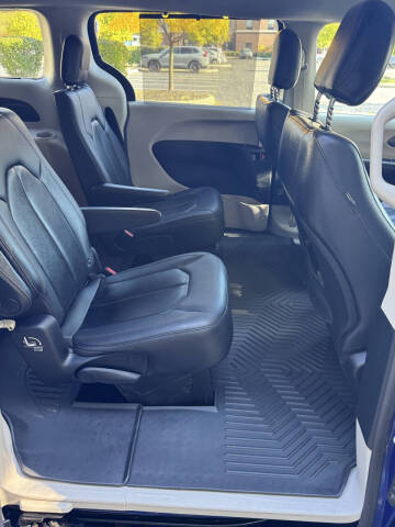 2019 Chrysler Pacifica Touring L