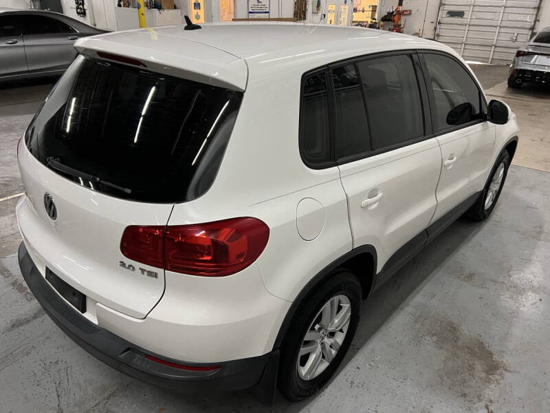 2014 Volkswagen Tiguan SE