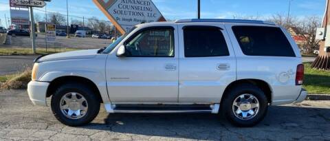 2004 Cadillac Escalade for sale at STEVE GRAYSON MOTORS in Youngstown OH