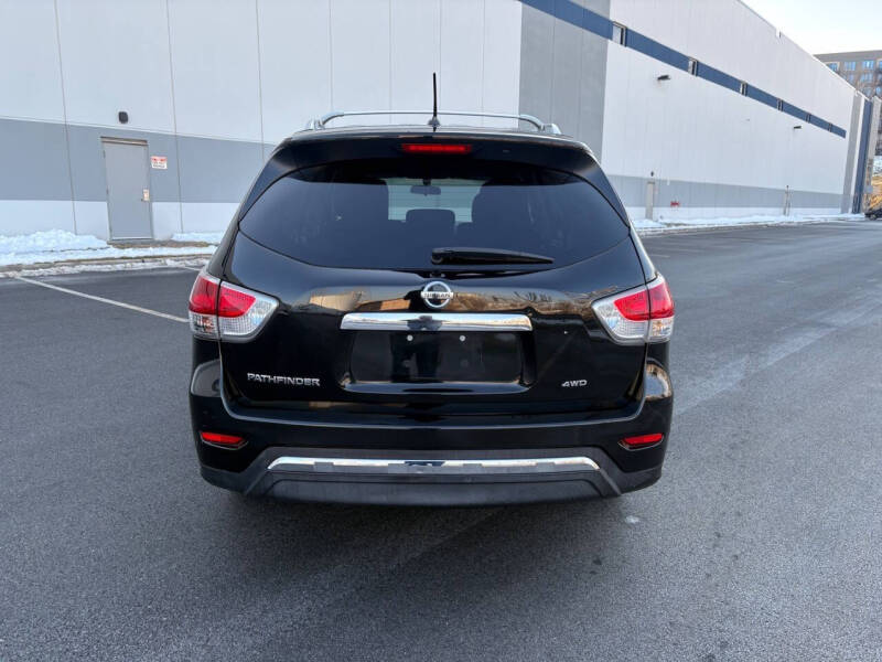 2015 Nissan Pathfinder S