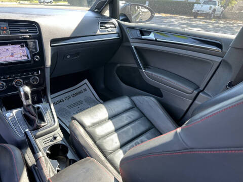 2015 Volkswagen Golf GTI SE