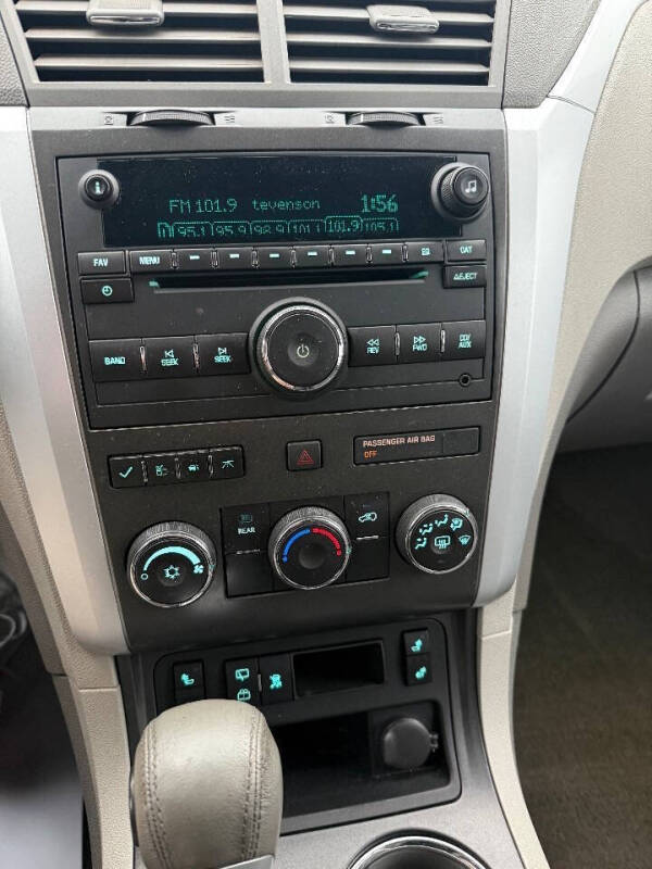 2011 Chevrolet Traverse LT