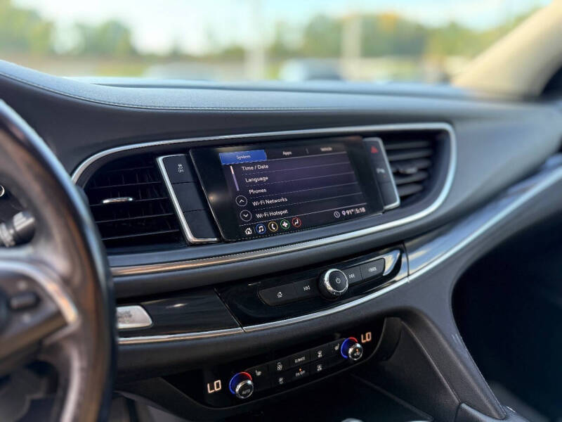 2020 Buick Enclave Essence