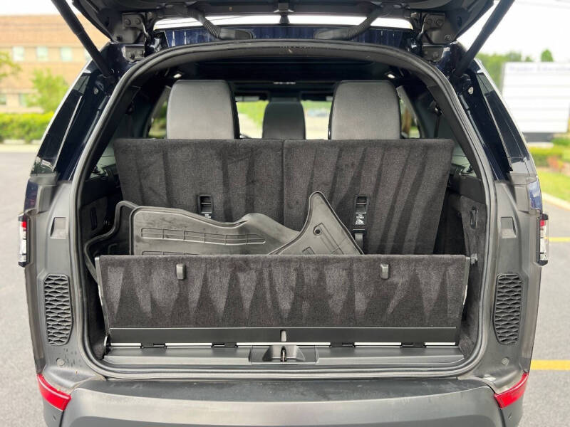 2017 Land Rover Discovery SE