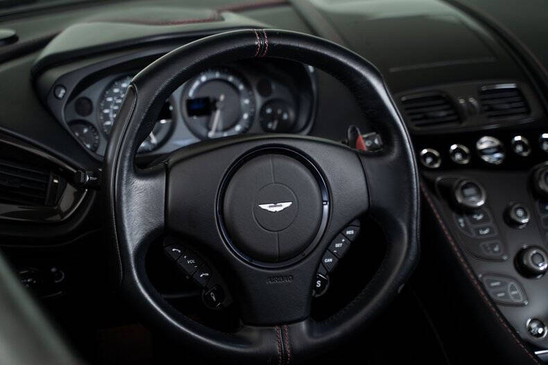 2015 Aston Martin Vanquish Volante