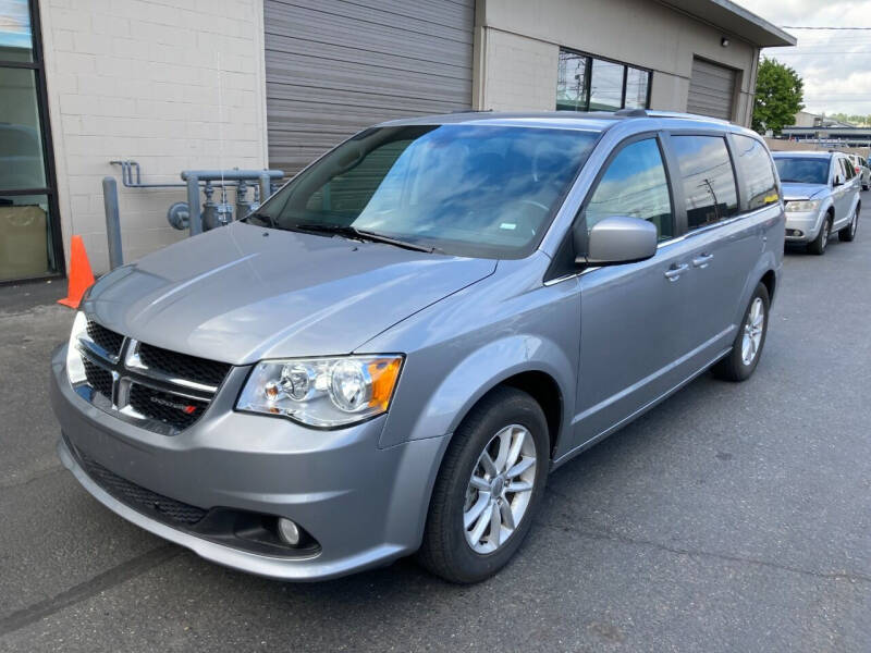 2020 Dodge Grand Caravan for sale at Rynok Auto Sales LLC in Auburn WA