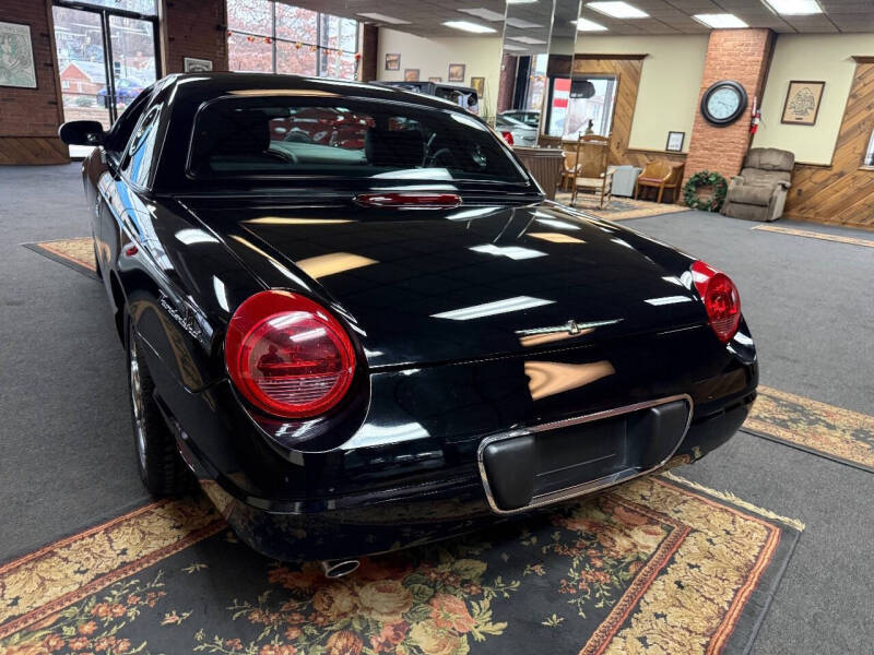 2004 Ford Thunderbird Deluxe