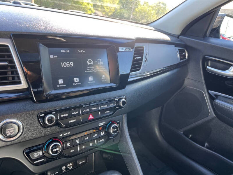 2017 Kia Niro EX