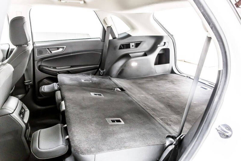 2021 Ford Edge SE