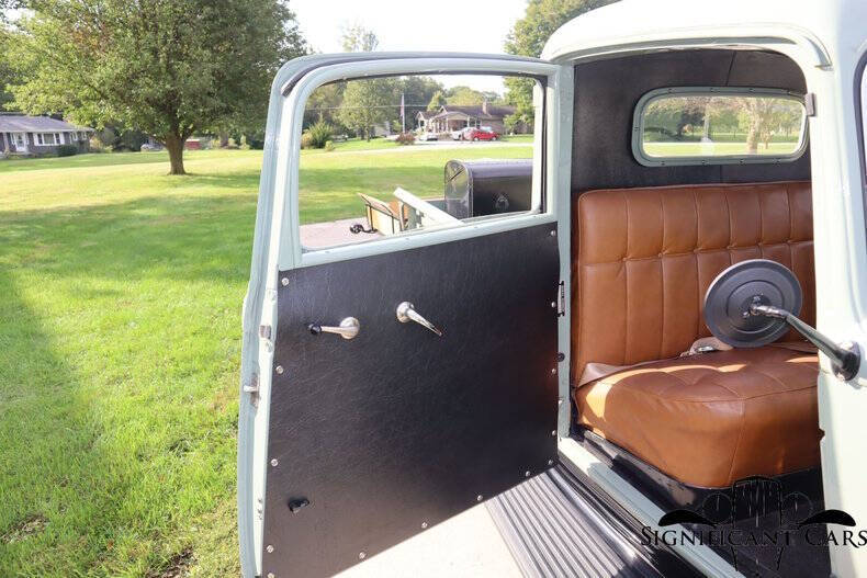 1933 Plymouth Model PC