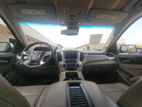 2017 GMC Yukon SLT