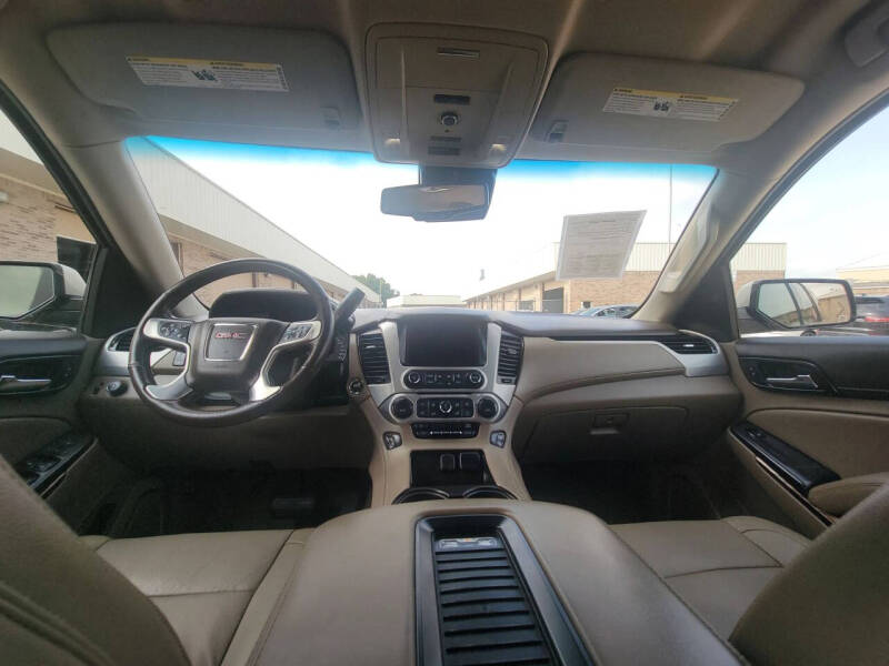 2017 GMC Yukon SLT