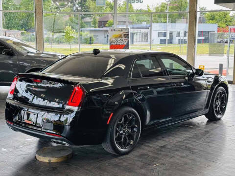 2021 Chrysler 300